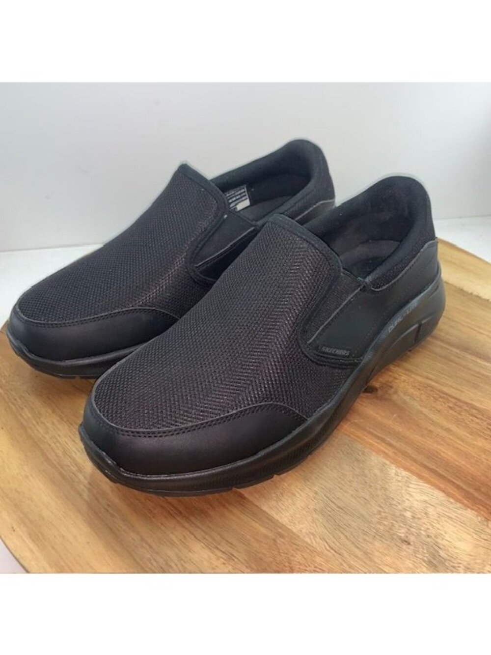 Men's Skechers Relaxed Fit Equalizer 5.0 Comfortable Sneaker Size 9 Extra Wide